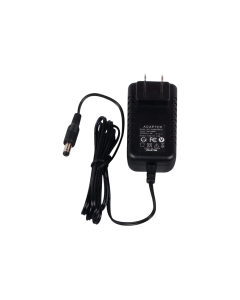 Valeton PSW-1 9V 1A switching power supply with center-negative polarity, 1.5m cable, automatic international voltage conversion and up to 1A output for powering multiple guitar effects pedals and pedalboard setups